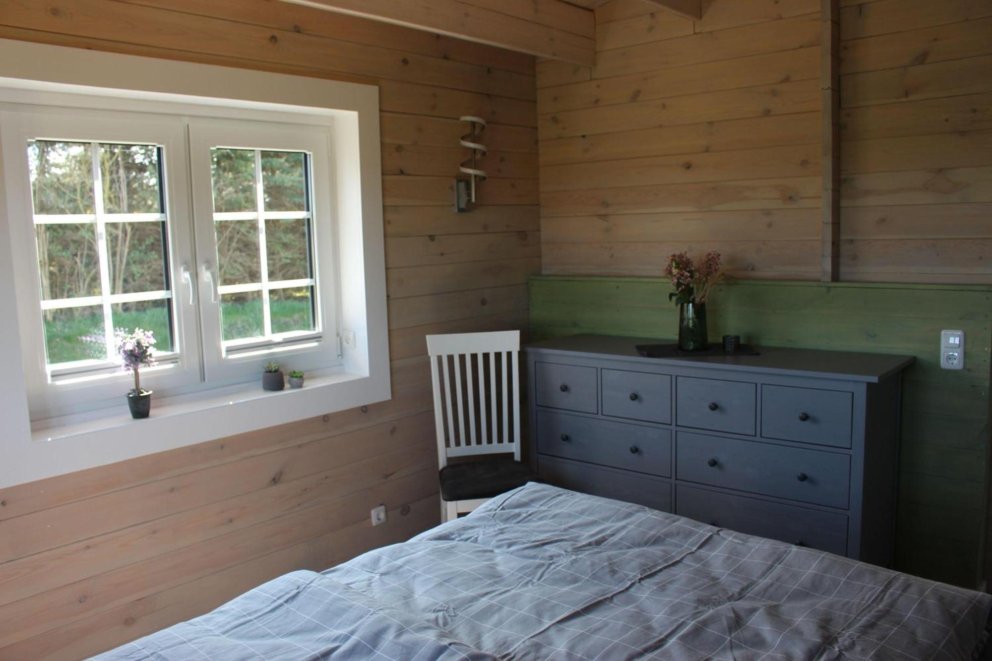 Idyllisches-Blockbohlenhaus-Mit-Eigenem-Garten-Und-Sauna-Zum-Wohlfuehlen Martensrade ภายนอก รูปภาพ